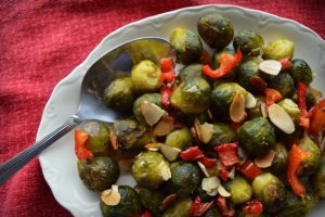 With all the excess of the holidays, this festive yet healthy side dish is a refreshing addition to the Christmas menu. Roasted Brussel Sprouts and Red Pepper is a simple yet elegant dish to serve your company, or take along to a holiday potluck.